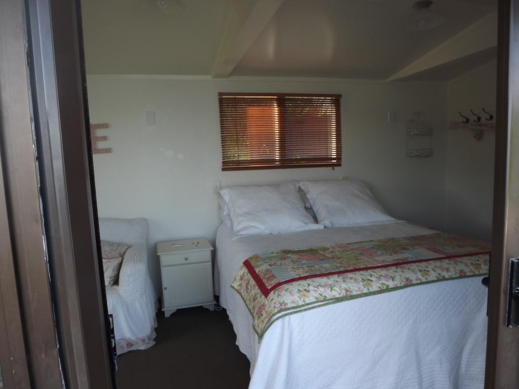 Long Bay Motor Camp Hotel Coromandel Exterior foto