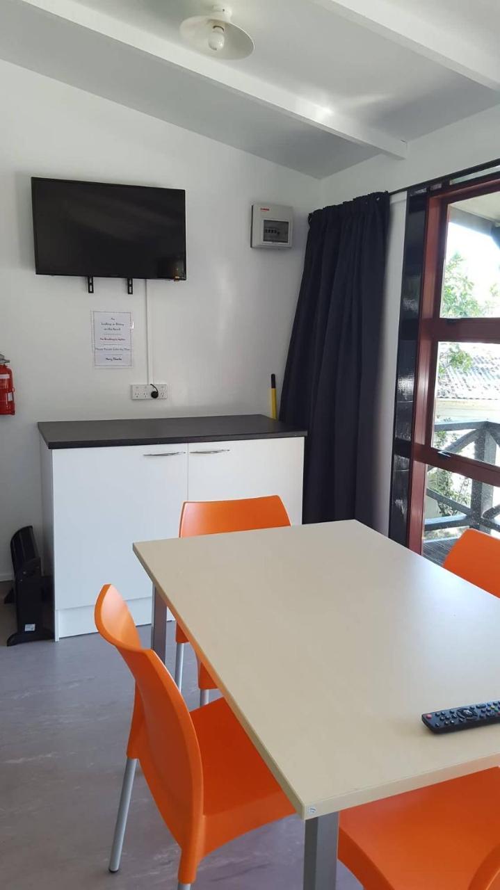 Long Bay Motor Camp Hotel Coromandel Exterior foto